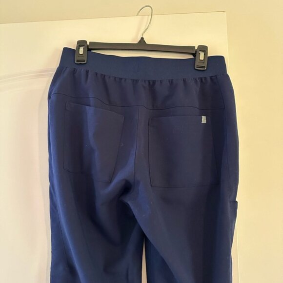 Fabletics Ion Scrub Pant - Picture 5 of 6